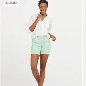 Old Navy mint green shorts size 10